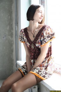 Девушка у окна photo #4