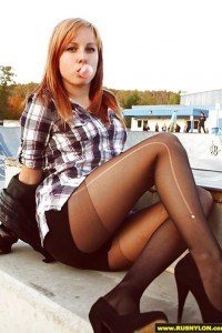 Нейлон на улице №15 photo #1