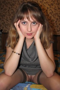 Девушка Алёна в телесных чулках photo #18